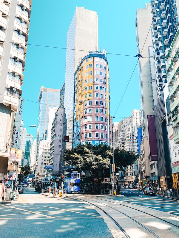 Top 3 Reasons Why You Should Work, Live and Rent Apartment in Hong Kong 